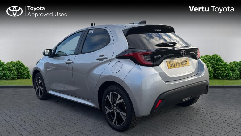 Toyota Yaris 1.5 Hybrid Design 5dr CVT Hybrid Hatchback